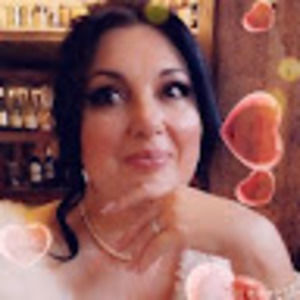 Meet your Posher, Elena